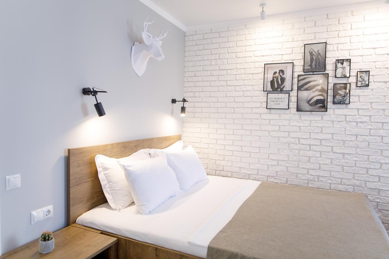 Studio Suite Near Lake With Jacuzzi Sumy Exteriér fotografie